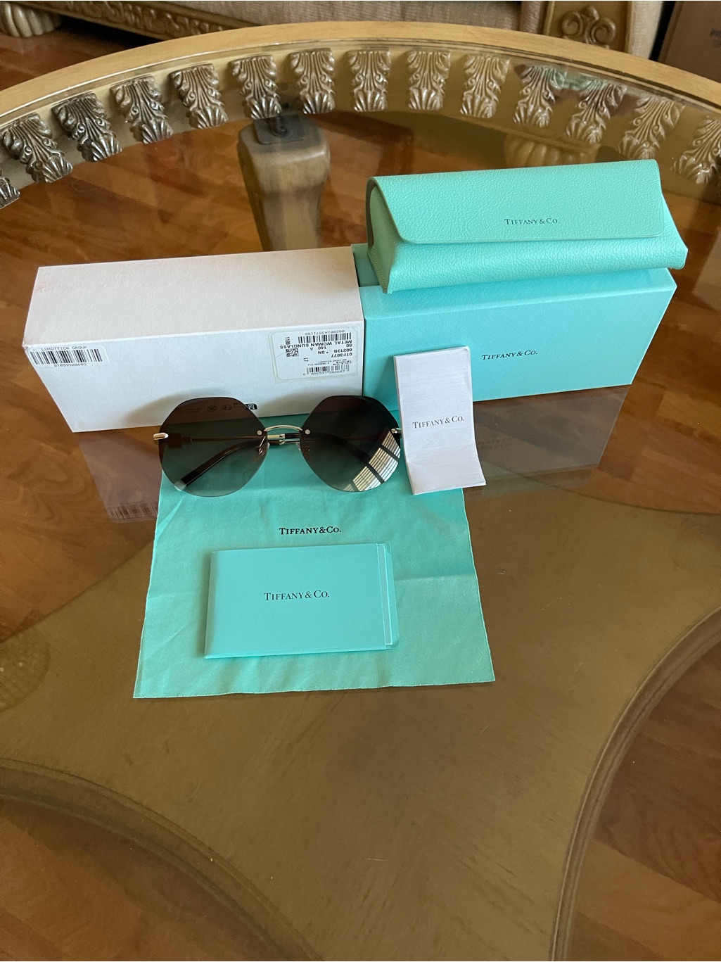 Tiffany & Co. Tf3077 Sunglasses Gold Metal Frame Round Brown Gradient Lens